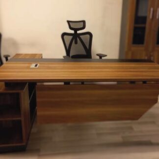 24mm pinch desk on metal chassis with fixed side