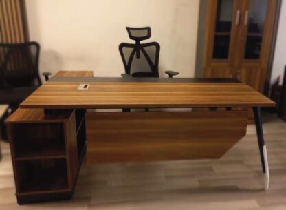 24mm pinch desk on metal chassis with fixed side
