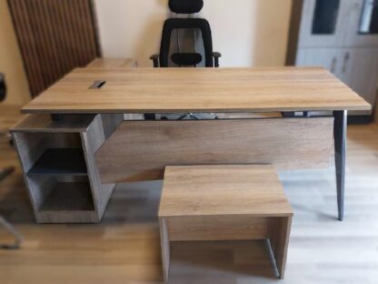 24mm pinch desk on metal chassis with fixed side